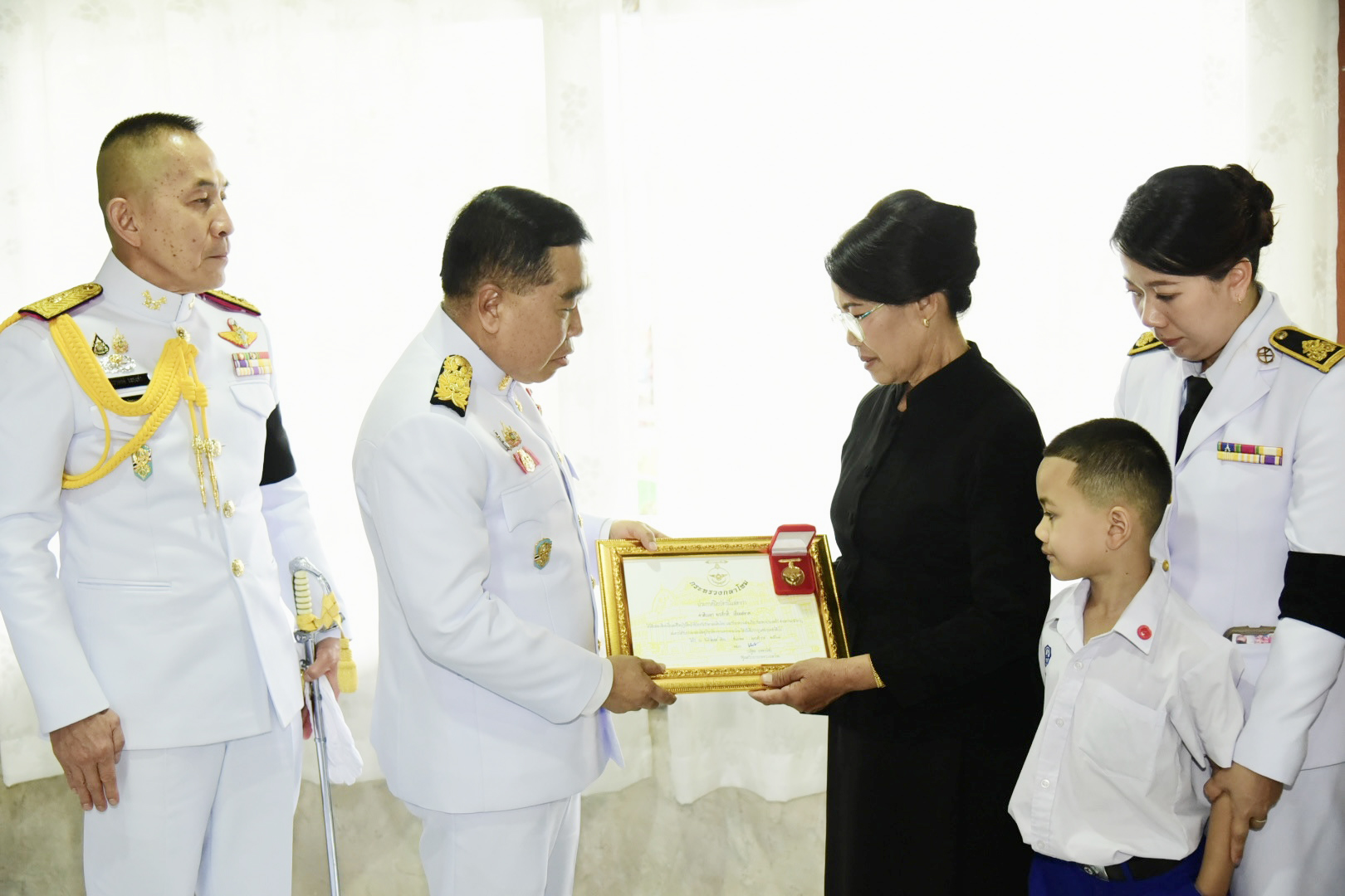 รัฐมนตรีว่าการกระทรวงกลาโหม เป็นประธานในพิธีพระราชทานเพลิงศพจ่าสิบเอก พรศักดิ์ เอี่ยมสะอาด