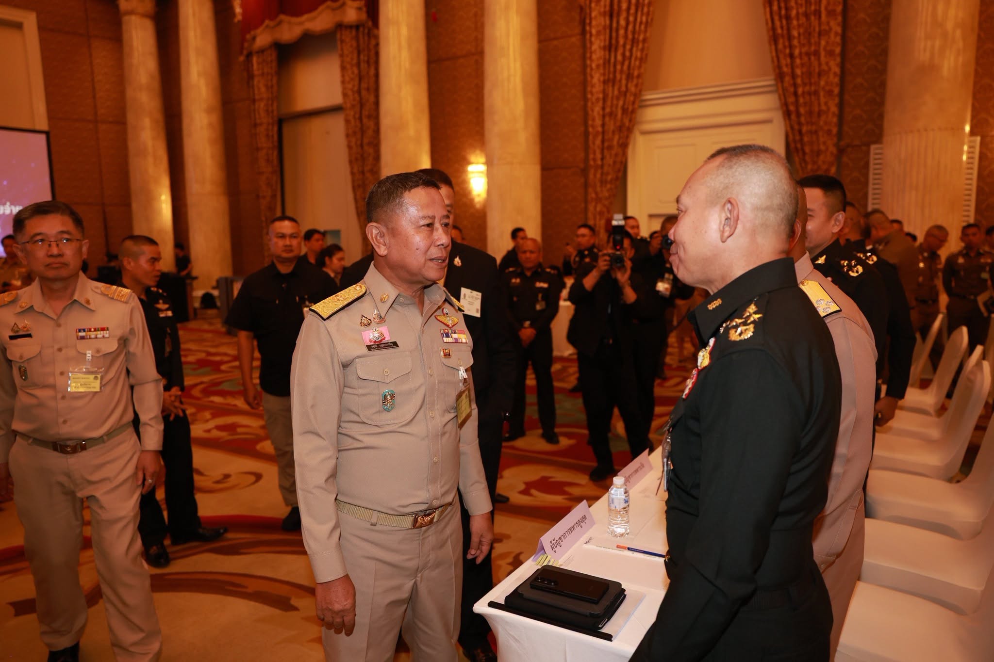 รัฐมนตรีว่าการกระทรวงกลาโหม เข้าร่วมการประชุมมอบนโยบายจัดทำงบประมาณปี ๒๕๗๐ ย้ำ “ตรงเป้า แม่นยำ” ควบคู่เสริมความมั่นคงรอบด้าน