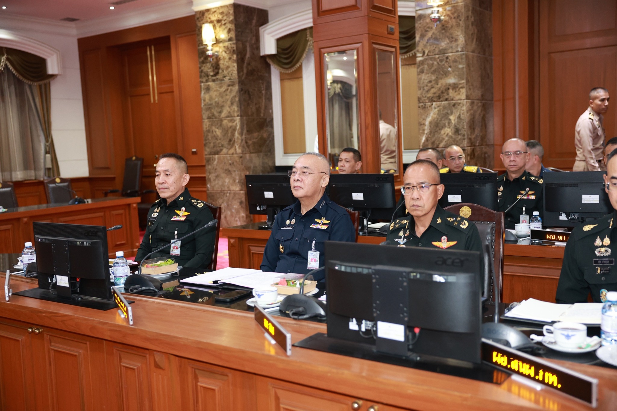 รัฐมนตรีว่าการกระทรวงกลาโหม ติดตามสิทธิและสวัสดิการกำลังพลผู้ได้รับผลกระทบจากการสู้รบไทย–กัมพูชา