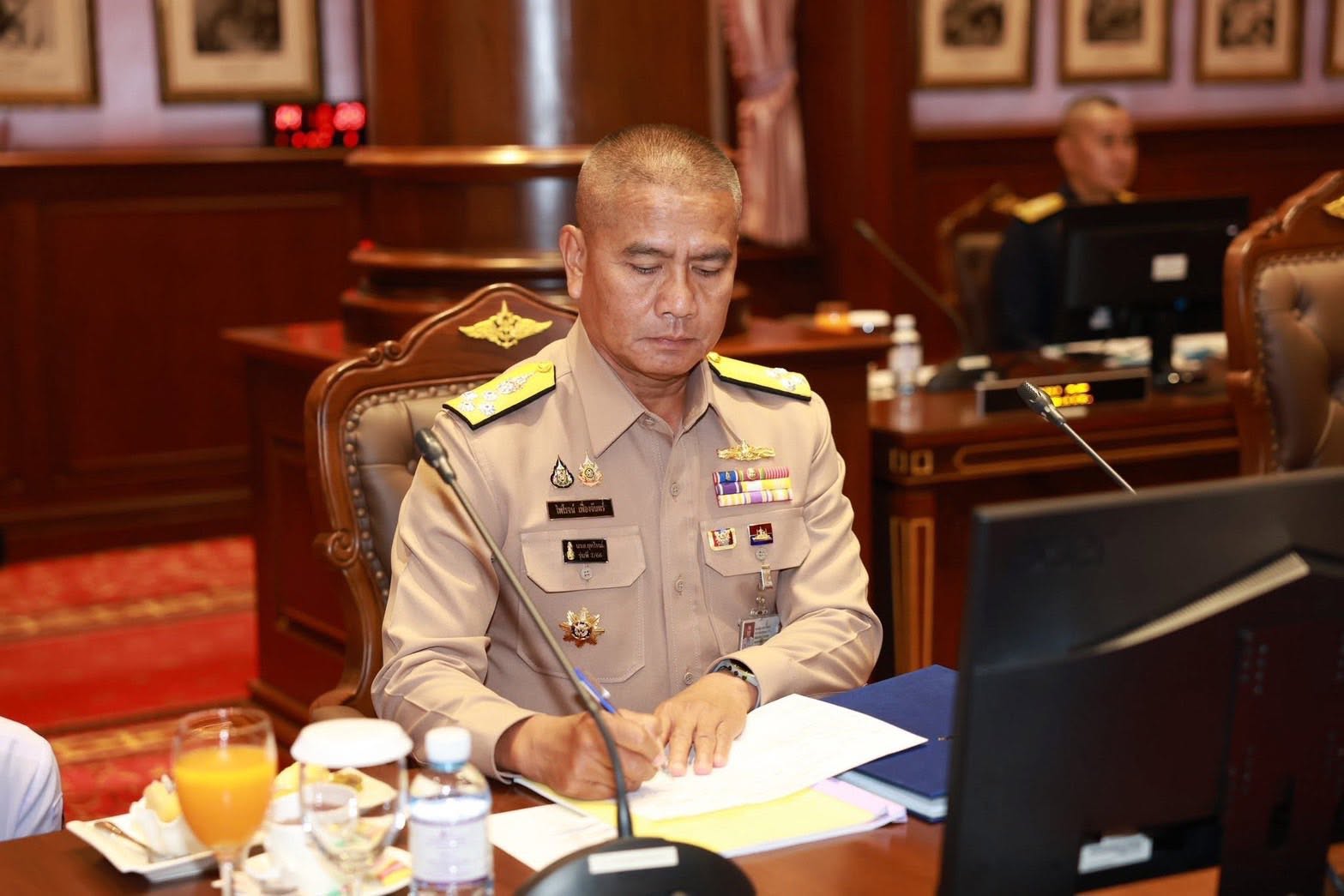 สภากลาโหมเดินหน้าขับเคลื่อน ๓ นโยบายเร่งด่วน ‘ชายแดน–อุตสาหกรรมป้องกันประเทศ–ทหารอาสา’ ยกระดับความมั่นคงควบคู่คุณภาพชีวิตประชาชน